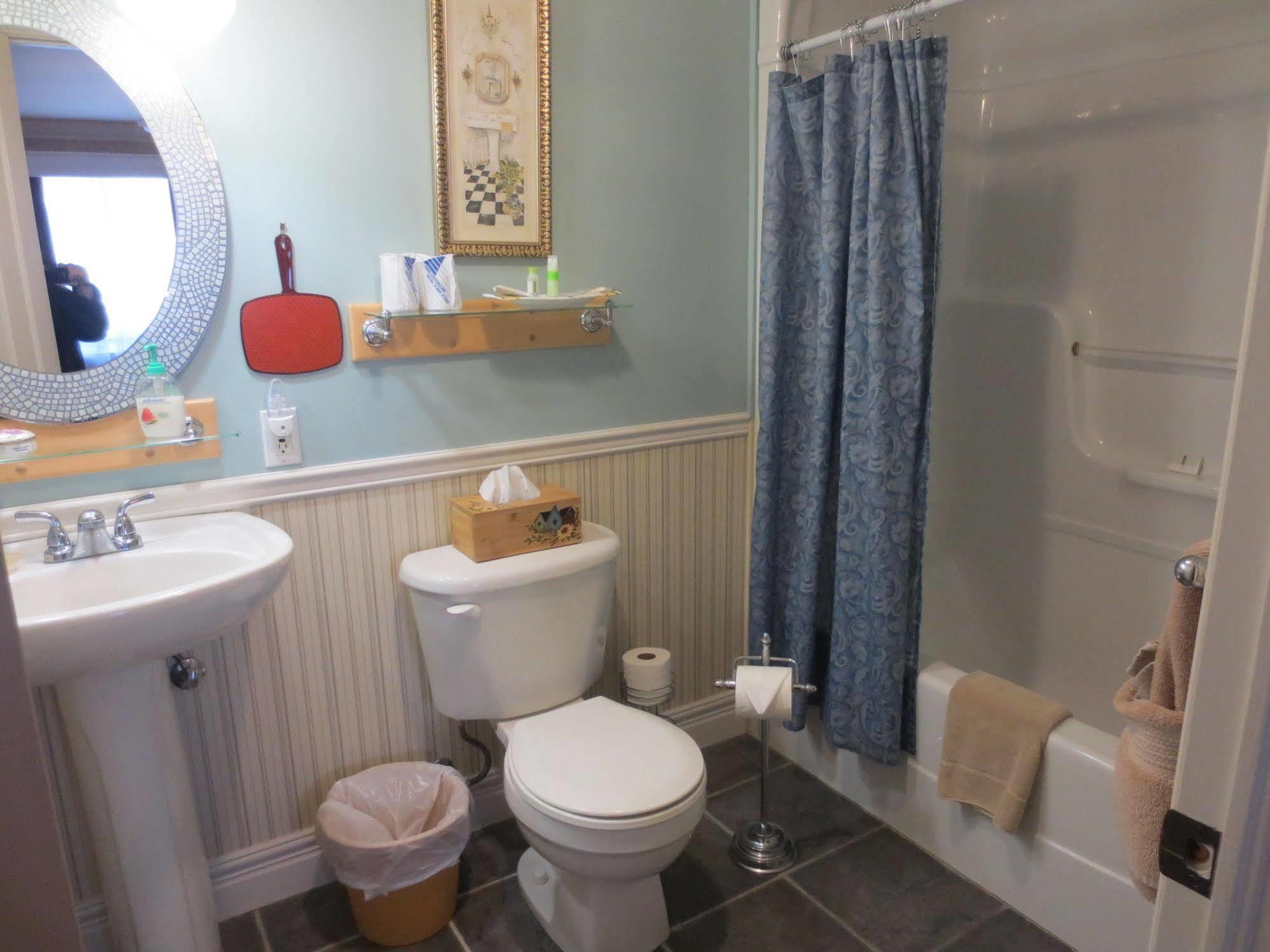Au Nidaigle Bed & Breakfast Saint-Basile Екстериор снимка
